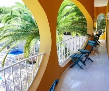 Camaleao With Waterfall Pool By Lovelystay 别墅 *